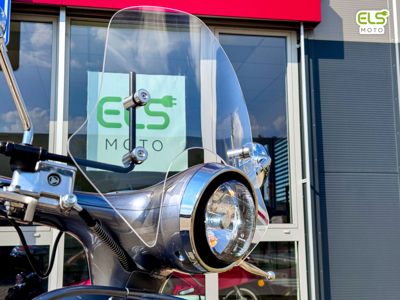 1725468665_elektroskutr_vespa_side_plexi-3.jpg