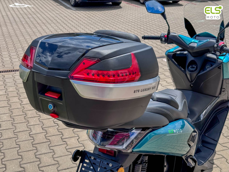 1717767820_elektroskutr_vespa_box-4.jpg